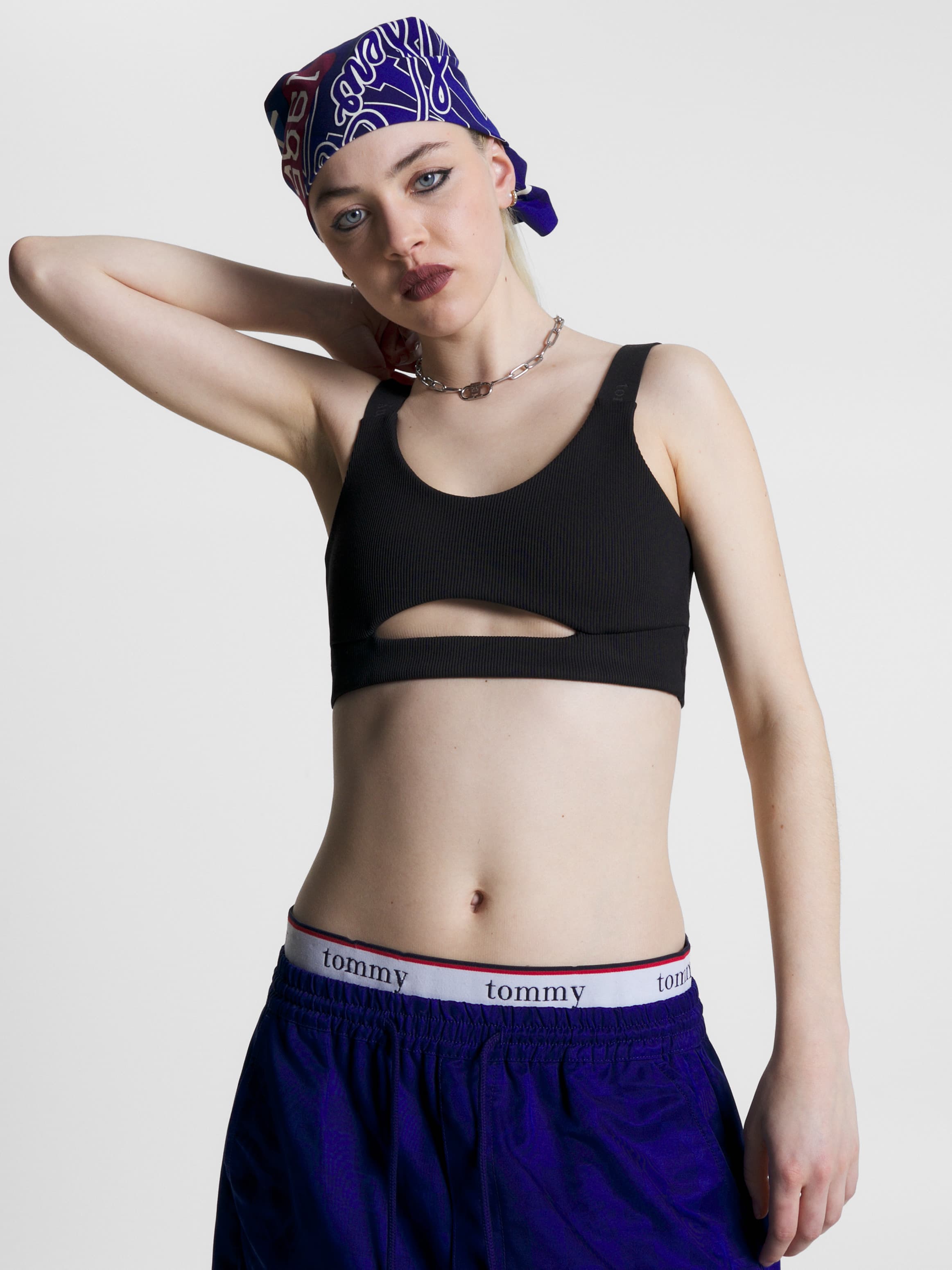 Ribbed Zip-Back Bralette