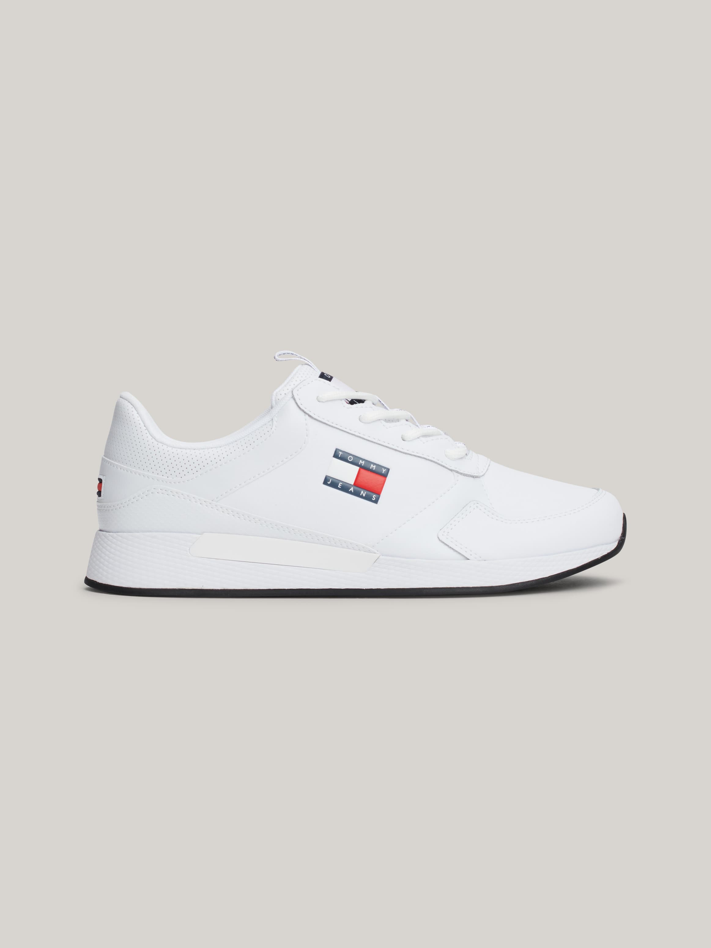 Essential Badge Flexible Runner Trainers