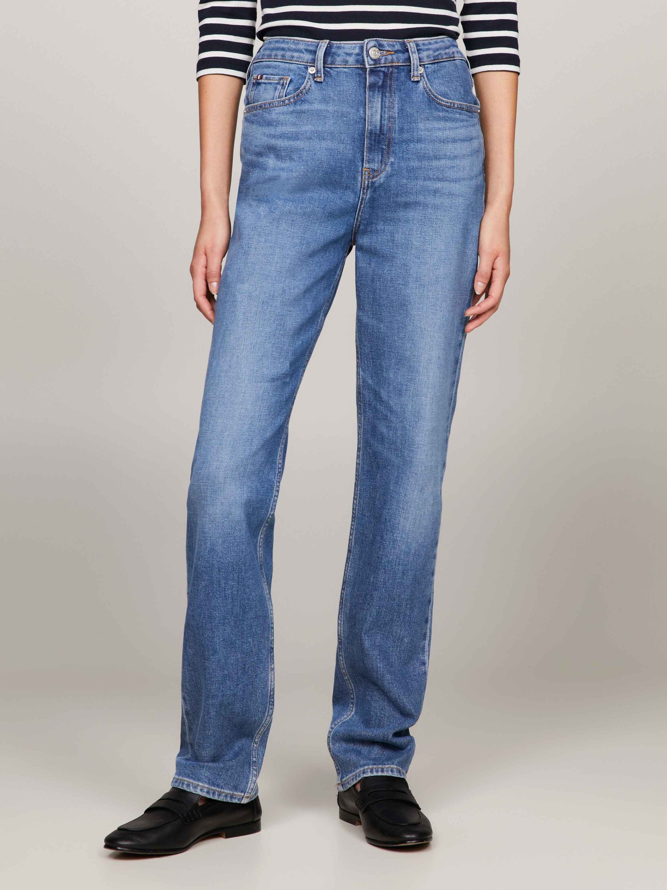 Classics Melany Mid Rise Fitted Straight Fit Jeans