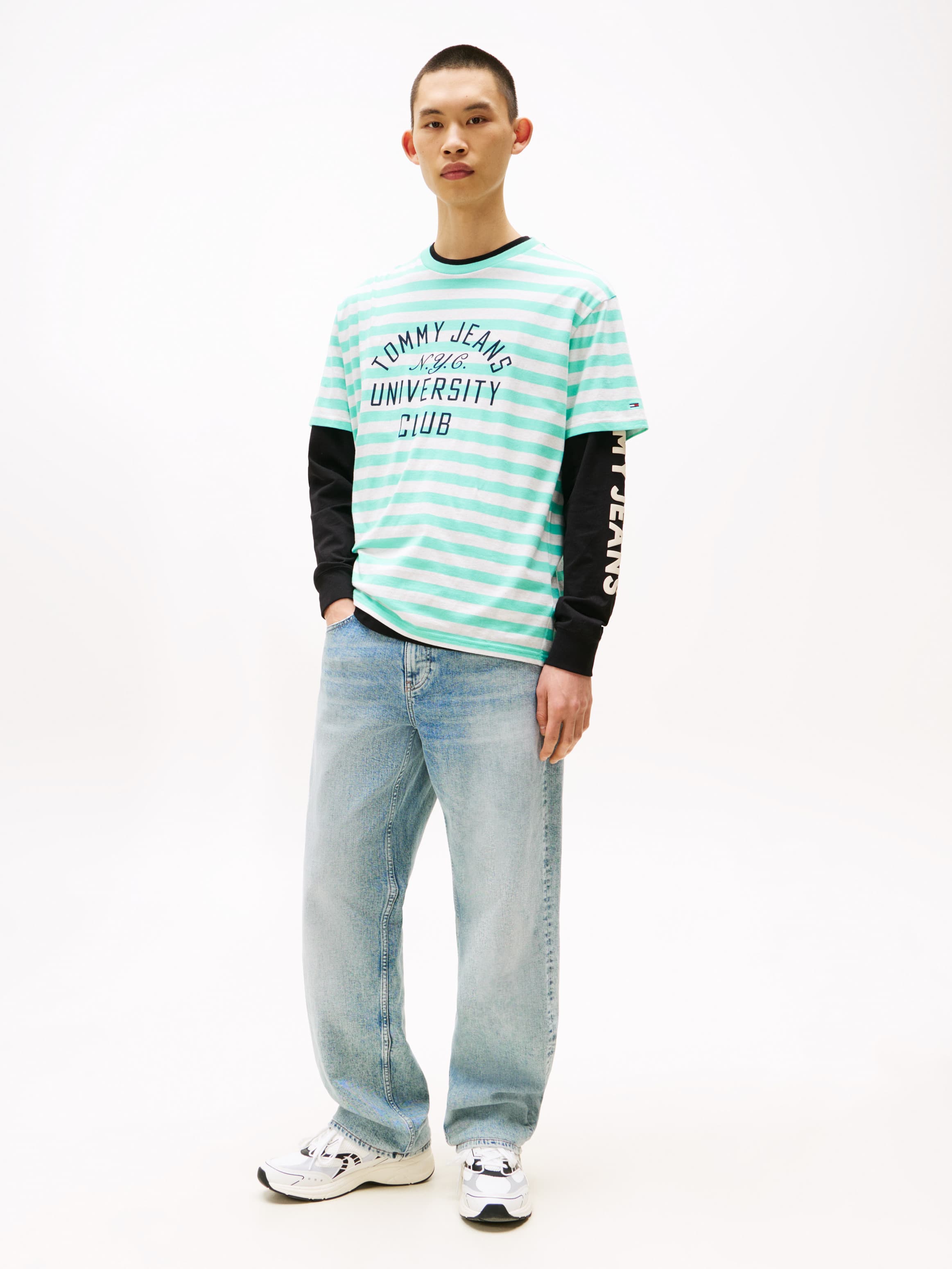 Relaxed Straight Jeans
