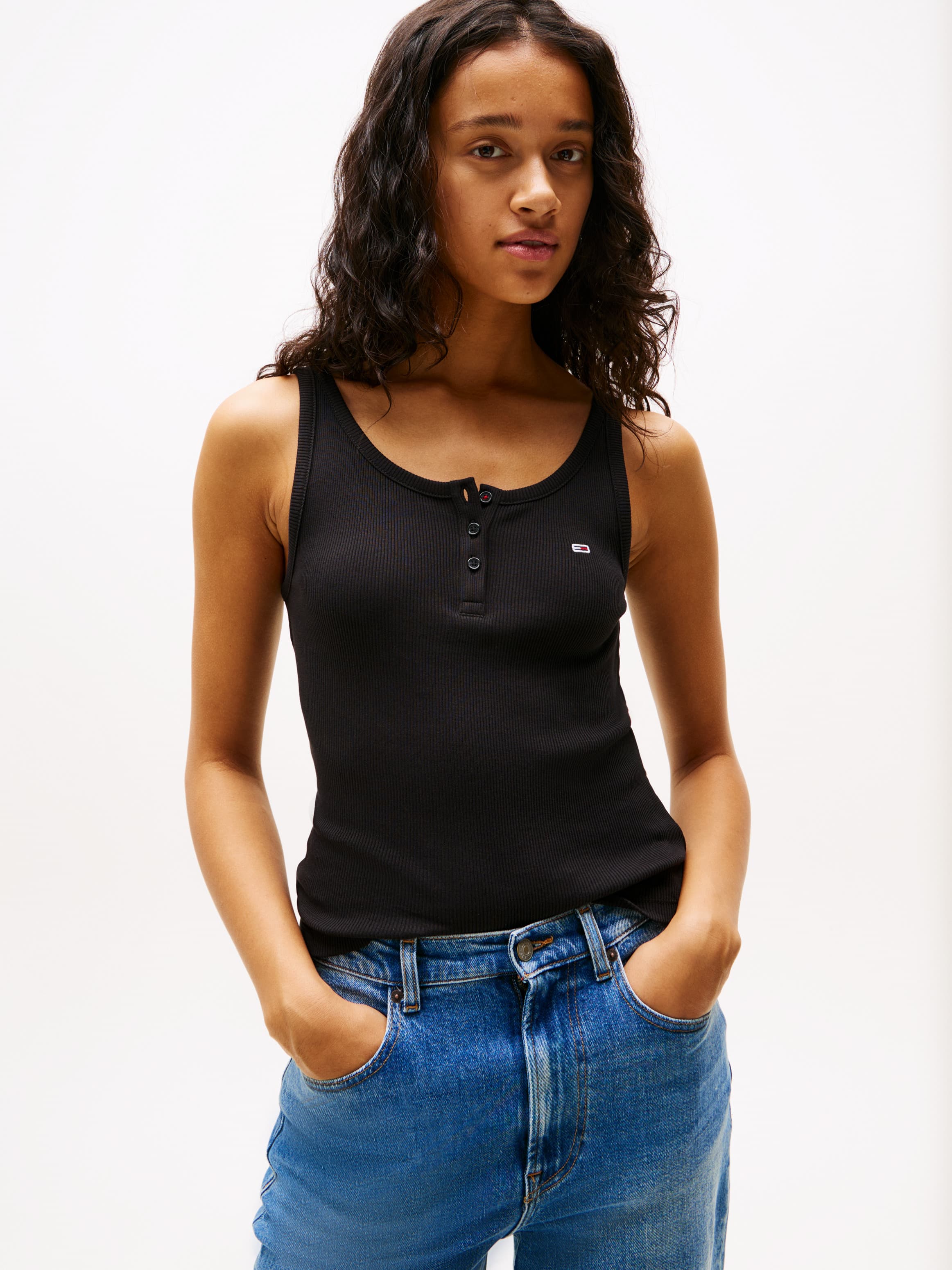 Ribbed Scoop Neck Slim Tank Top